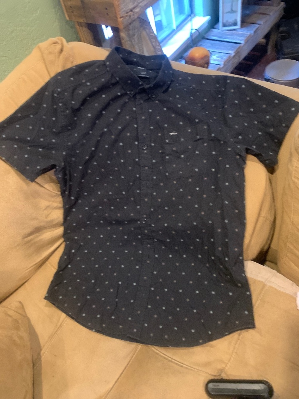 RVCA short sleeve shirt